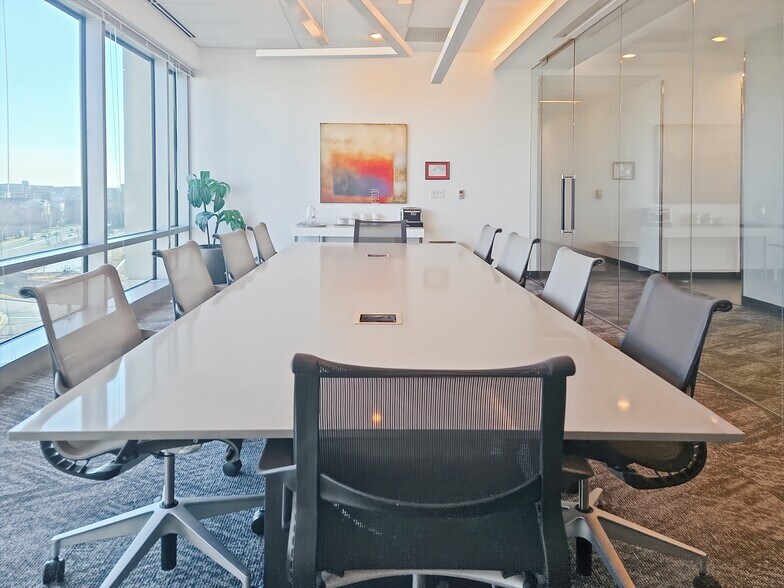 Primary Photo Of 9711 Washingtonian Blvd, Gaithersburg Coworking Space