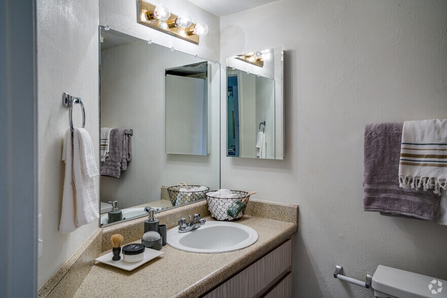 More Photos Of 4722 E Bell Rd, Phoenix Apartments For Sale