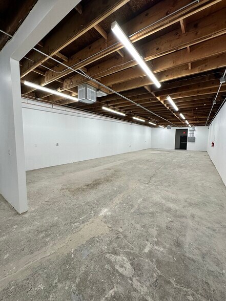 More Photos Of 1690 Hayes Ave, Long Beach Manufacturing For Sale