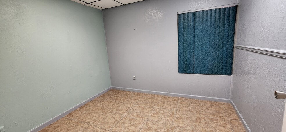 More Photos Of 7800 W Oakland Park Blvd, Sunrise Medical For Sale