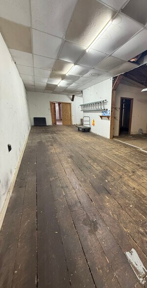 More Photos Of 27 Huckins Rd, Epsom Service For Lease