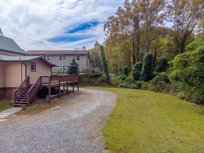 More Photos Of 3074 Old Cullowhee Rd, Cullowhee Apartments For Sale