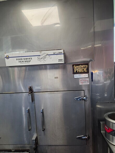 More Photos Of 572 Watertown Ave, Waterbury Restaurant For Sale