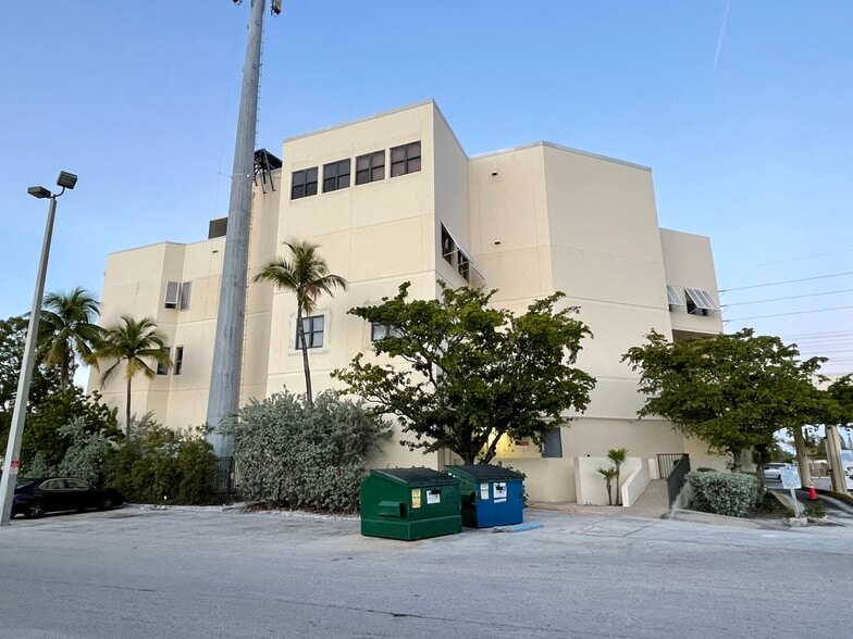 More Photos Of 1010 Kennedy Dr, Key West Medical For Sale