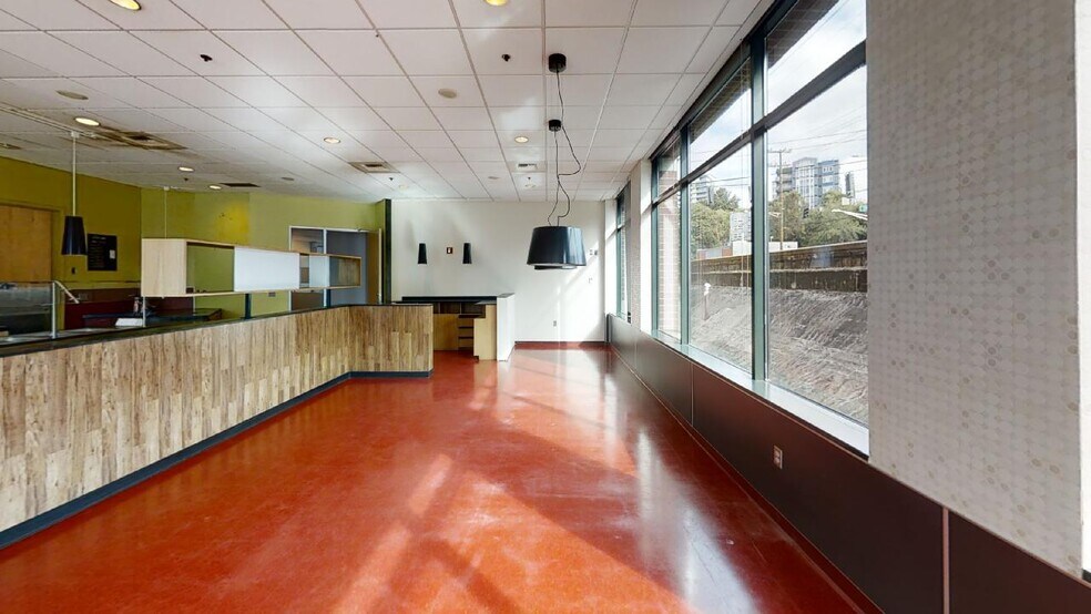 More Photos Of 351 Elliott Ave W, Seattle Unknown For Lease