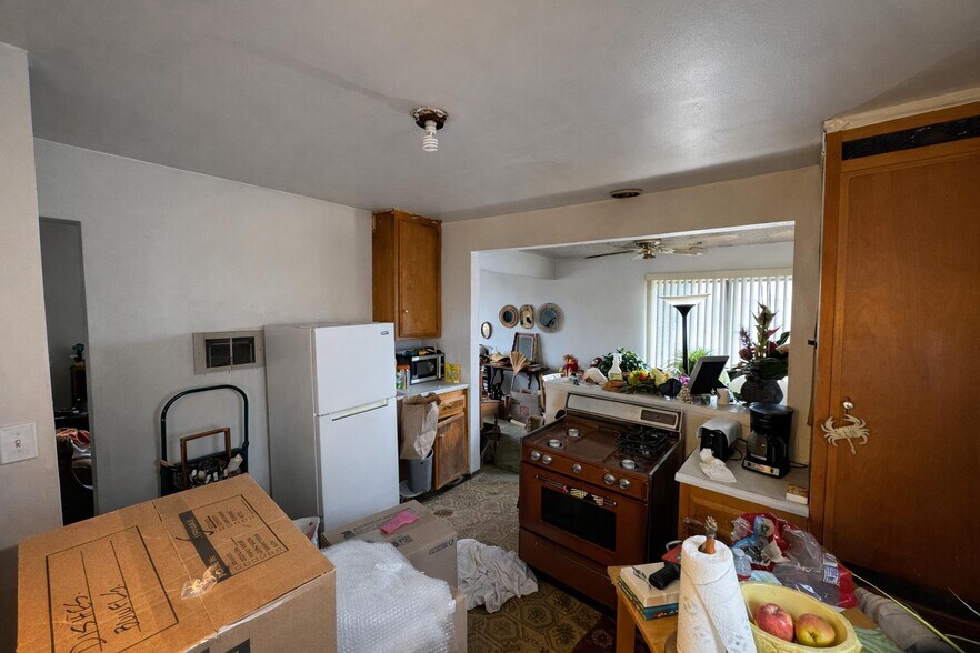 More Photos Of 16813 Halldale Ave, Gardena Multifamily For Sale