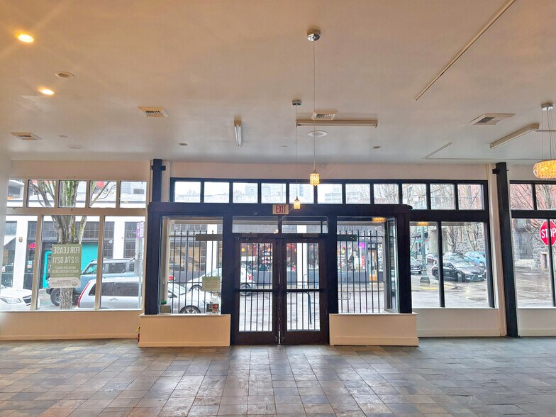 More Photos Of 935 NW Davis St, Portland Restaurant For Lease