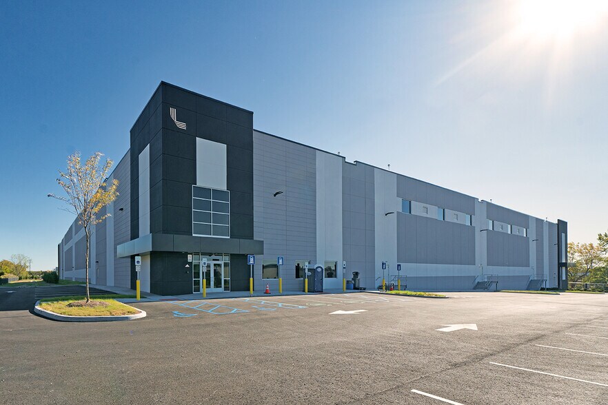 Primary Photo Of 69 Lefante Way, Bayonne Warehouse For Lease