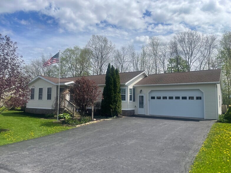 More Photos Of New York 96, Waterloo Town Manufactured Housing Mobile Home Park For Sale