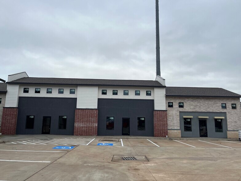 More Photos Of 11606 Westlock Dr, Tomball Medical For Sale