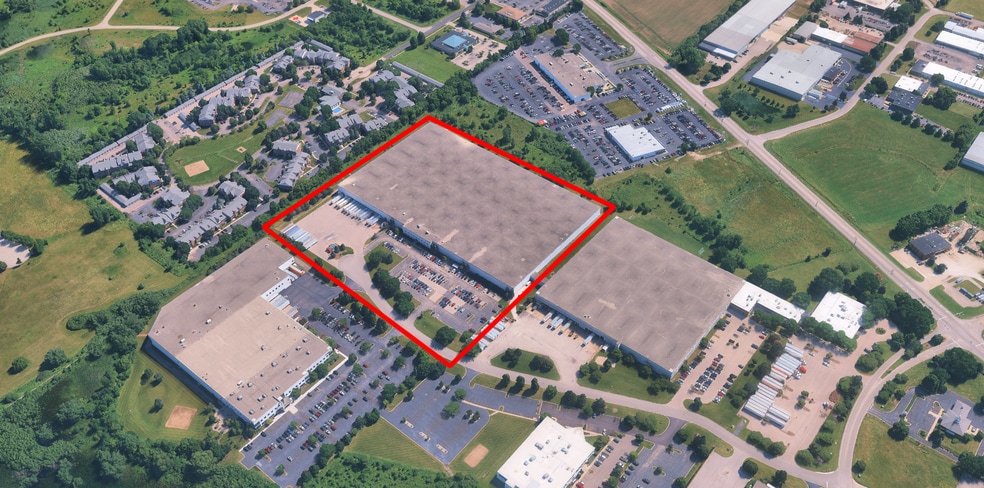 More Photos Of 1100 Corporate Dr, McHenry Unknown For Lease