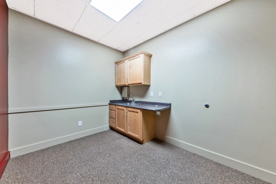 More Photos Of 7478 S Campus View Dr, West Jordan Medical For Sale