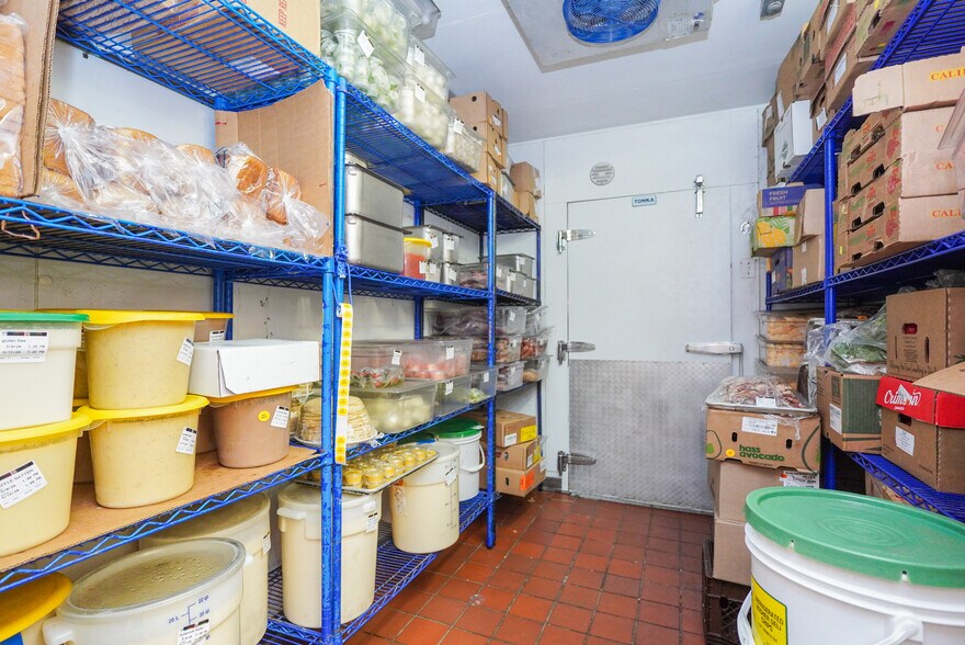 More Photos Of 933-939 Richmond Ave, Staten Island Freestanding For Sale