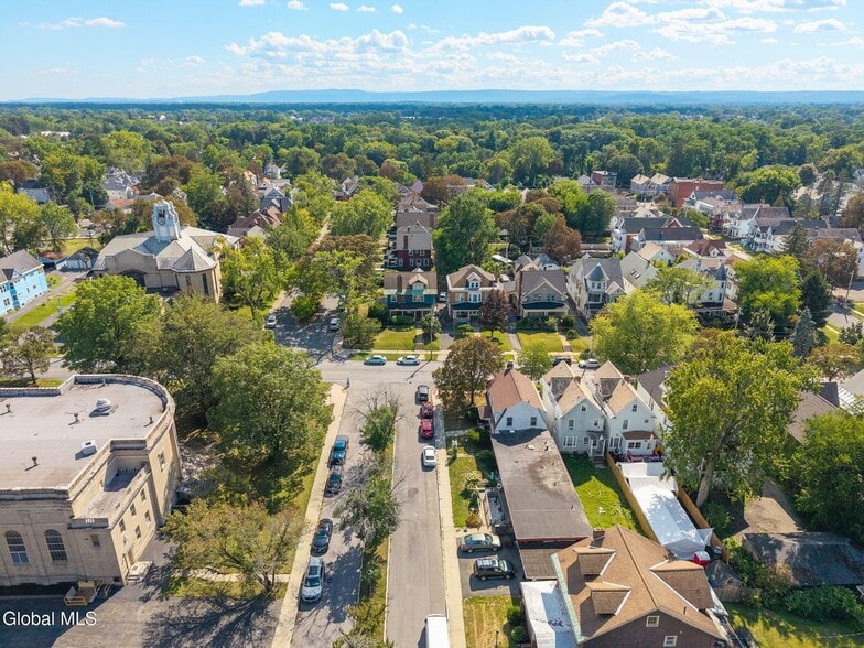 More Photos Of 1214 Union St, Schenectady Medical For Sale