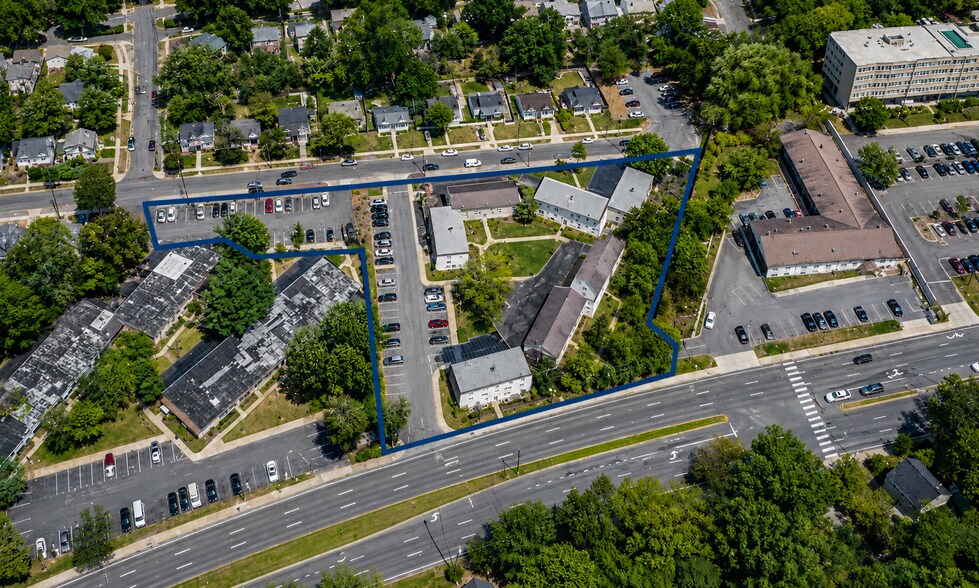More Photos Of 3405 University Blvd W, Kensington Apartments For Sale