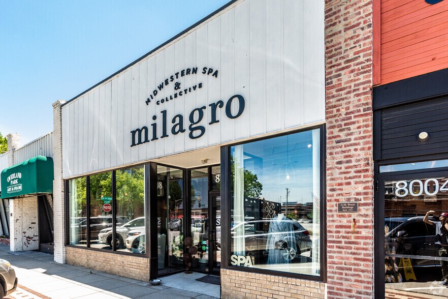 More Photos Of 8006 Foster St, Overland Park Storefront For Lease