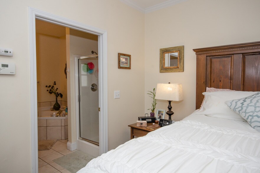 More Photos Of 892 Edelweiss Strasse, Helen Hotel For Sale