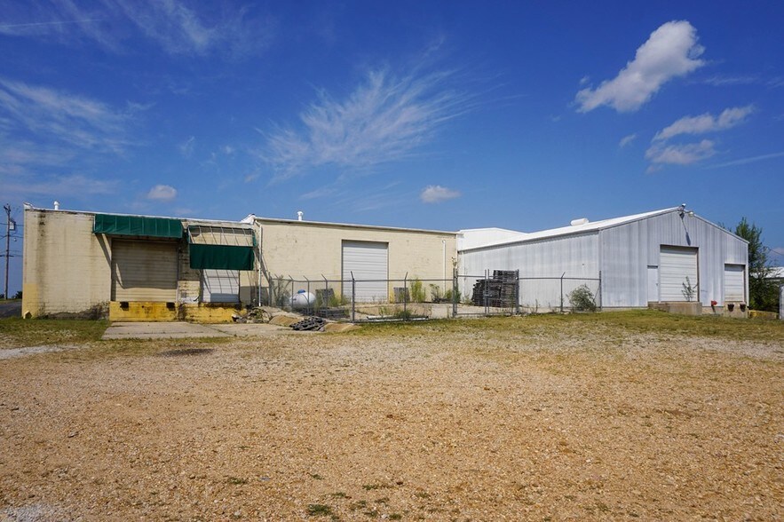 More Photos Of 2500 N Bishop Ave, Rolla General Retail For Sale