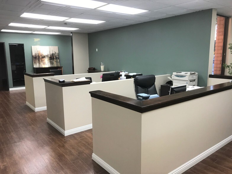 More Photos Of 100 S Citrus Ave, Covina Office For Sale