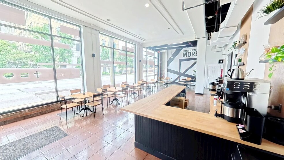 More Photos Of 1635 Reading Rd, Cincinnati Loft Creative Space For Lease