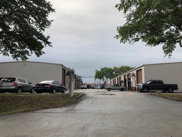 More Photos Of 1801-1817 SW South Macedo Blvd, Port Saint Lucie Light Distribution For Lease