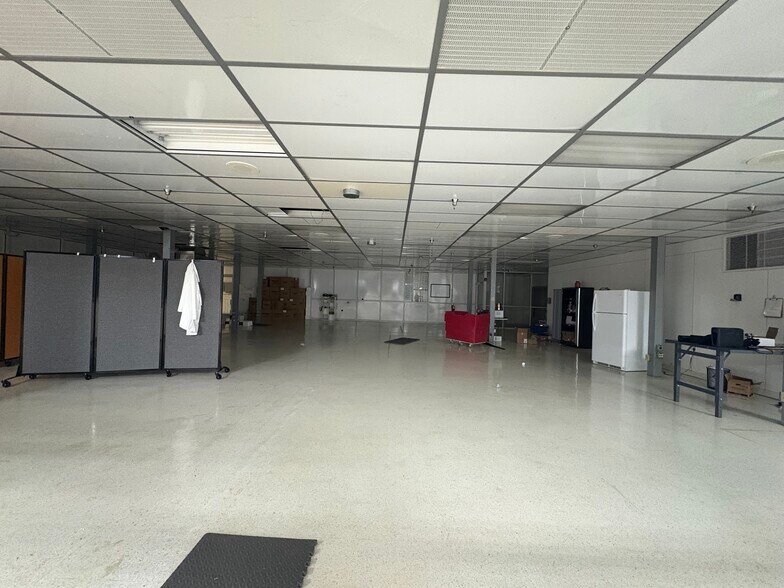 More Photos Of 1201 Cumberland Ave, West Lafayette Office For Lease