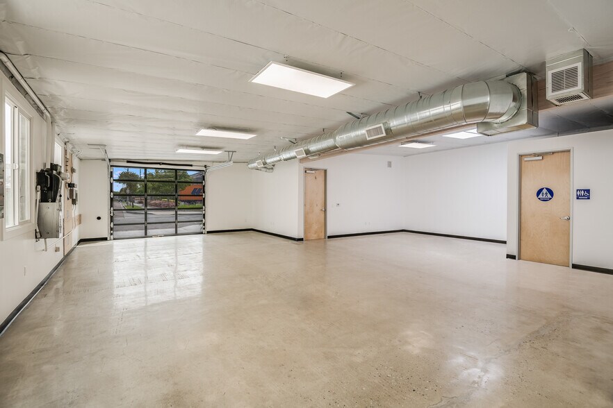 More Photos Of 633 Hindry Ave, Inglewood Warehouse For Sale