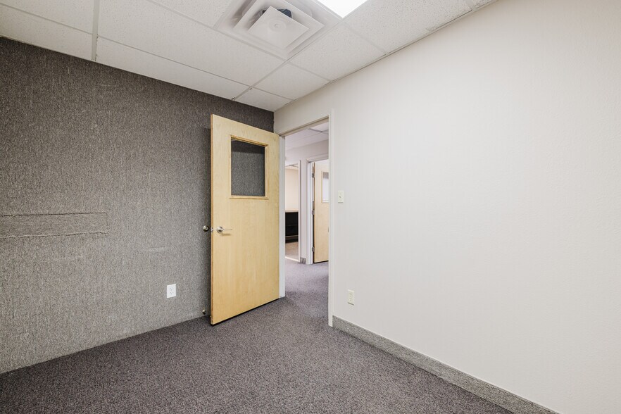 More Photos Of 1750 Manzanita Dr, Elko Office Residential For Sale