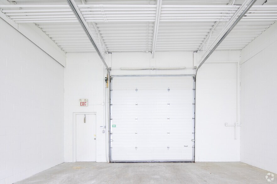 More Photos Of 1040 Martin Grove Rd, Toronto Service For Sale