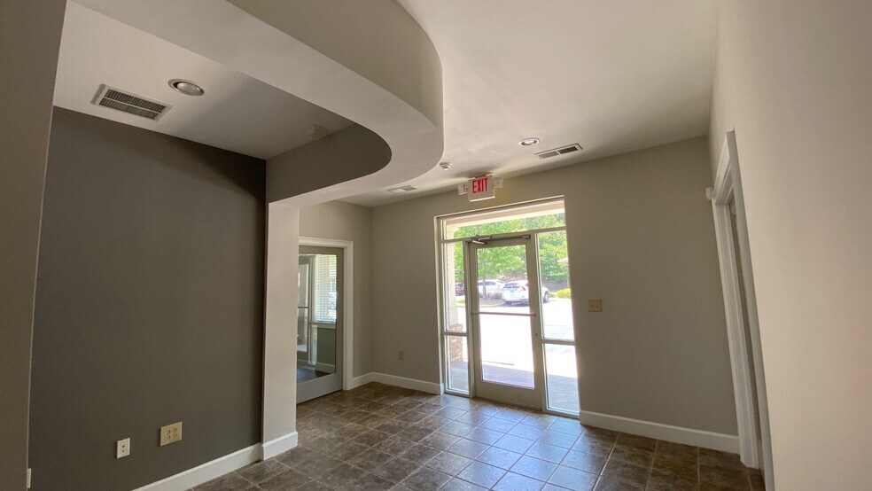 More Photos Of 3635 Peachtree Industrial Blvd, Duluth Medical For Lease