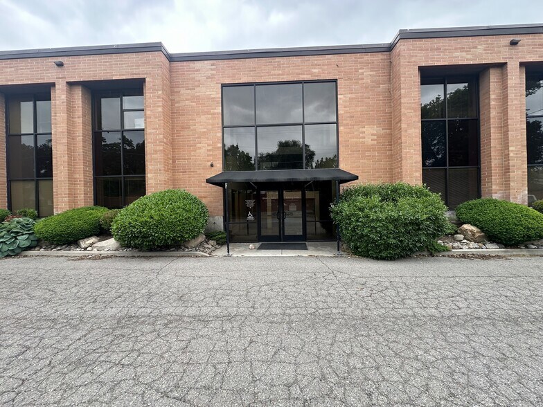 More Photos Of 4252 S 700 E, Salt Lake City Office For Sale
