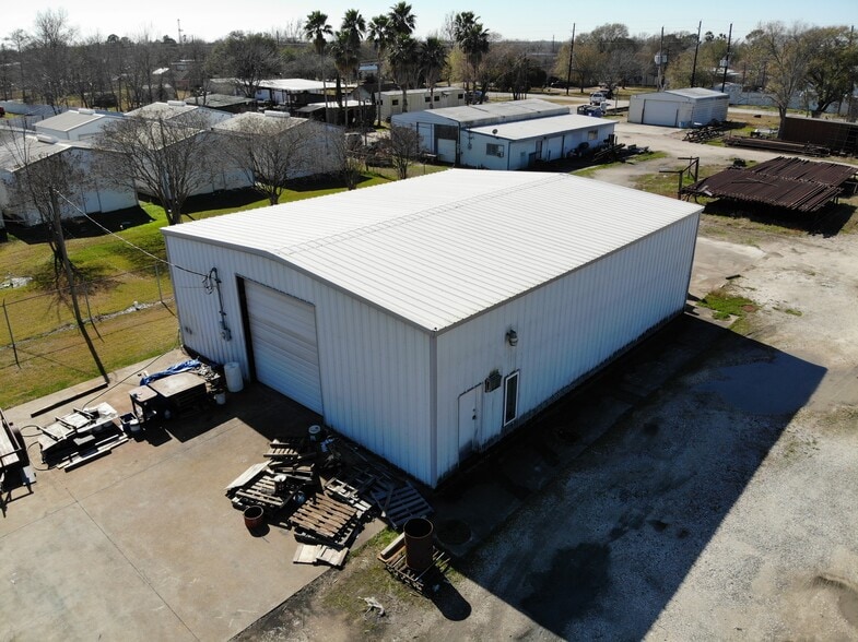 More Photos Of 16190 Miller Rd, Houston Warehouse For Lease
