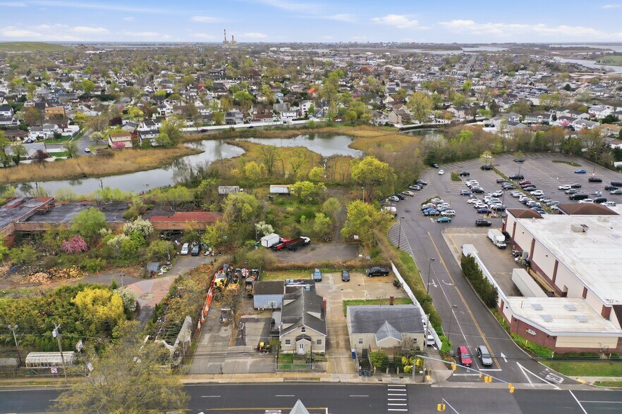 More Photos Of 433 Atlantic Ave, Oceanside Apartments For Sale