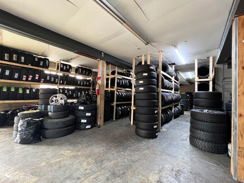 More Photos Of 4648 S Main St, Acworth General Retail For Sale