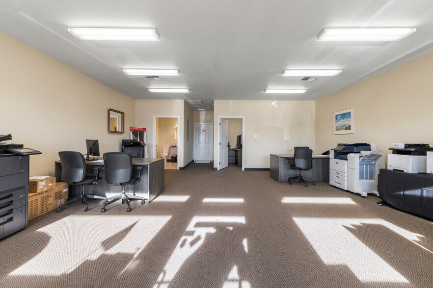 More Photos Of 2815 Laverne Ave, Klamath Falls Flex For Sale