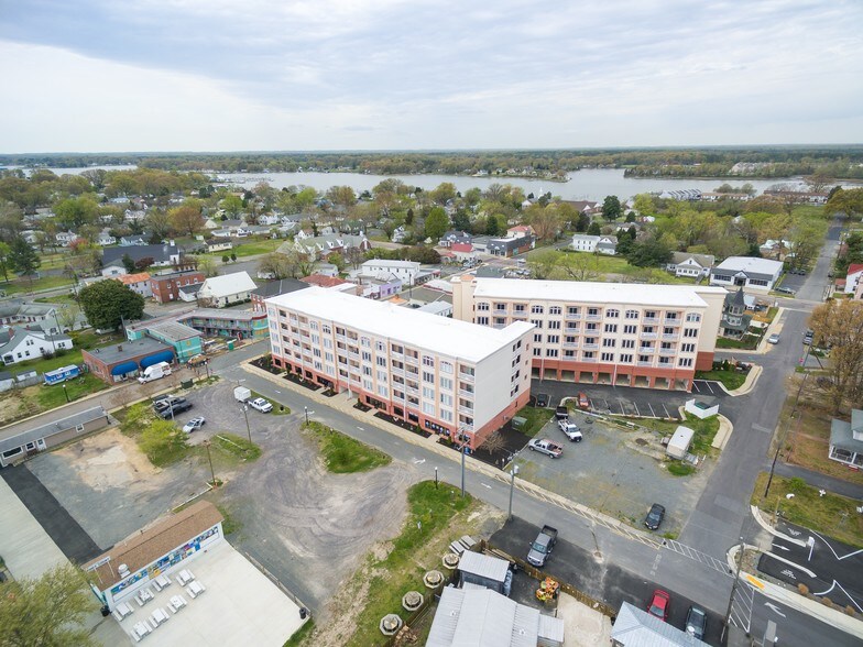 More Photos Of 100 Taylor St, Colonial Beach Storefront Retail Office For Sale