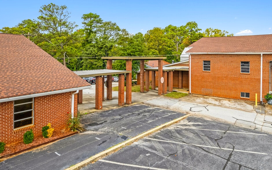 More Photos Of 4528 Rockbridge Rd, Stone Mountain Religious Facility For Sale