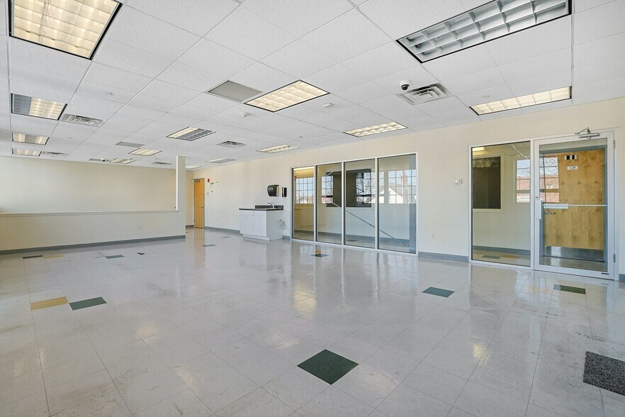 More Photos Of 31 W Broad St, Haverstraw Office For Lease