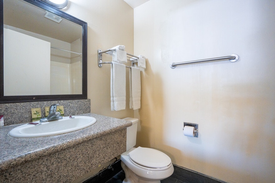 More Photos Of 9515 Folsom Blvd, Sacramento Hotel For Sale