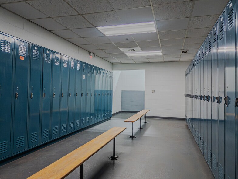 More Photos Of 186 Commerce Dr, LaGrange Industrial For Lease