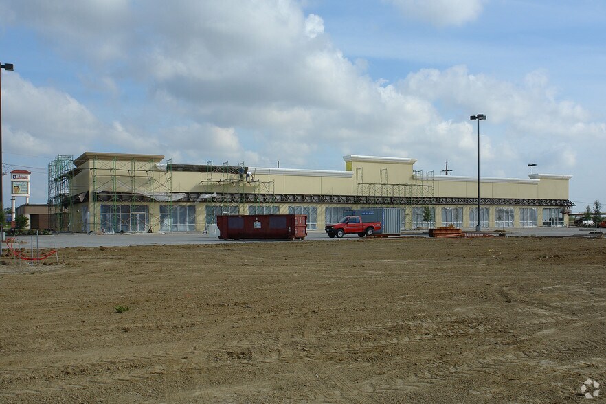 More Photos Of 7735-7855 Memorial Blvd, Port Arthur Unknown For Lease