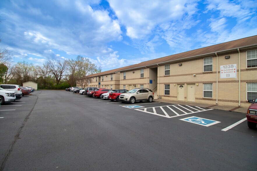 More Photos Of 1238 Sloan St, Murfreesboro Apartments For Sale