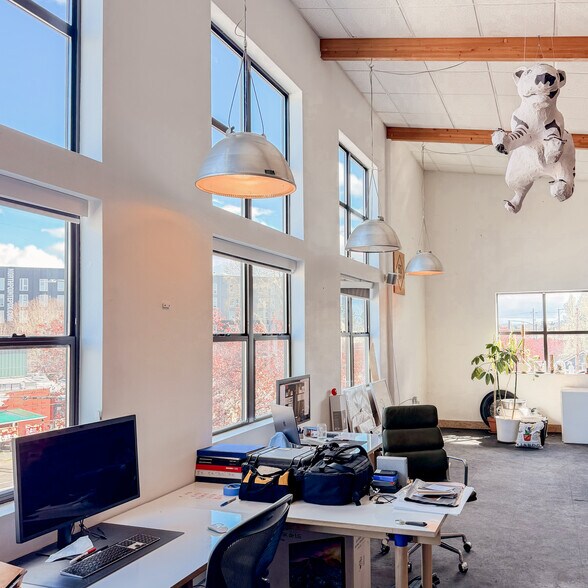 More Photos Of 4231 N Interstate Ave, Portland Office For Lease