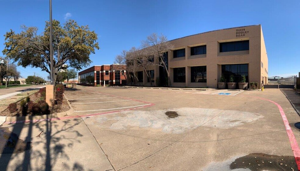 More Photos Of 15800 Dooley Rd, Addison Office For Sale