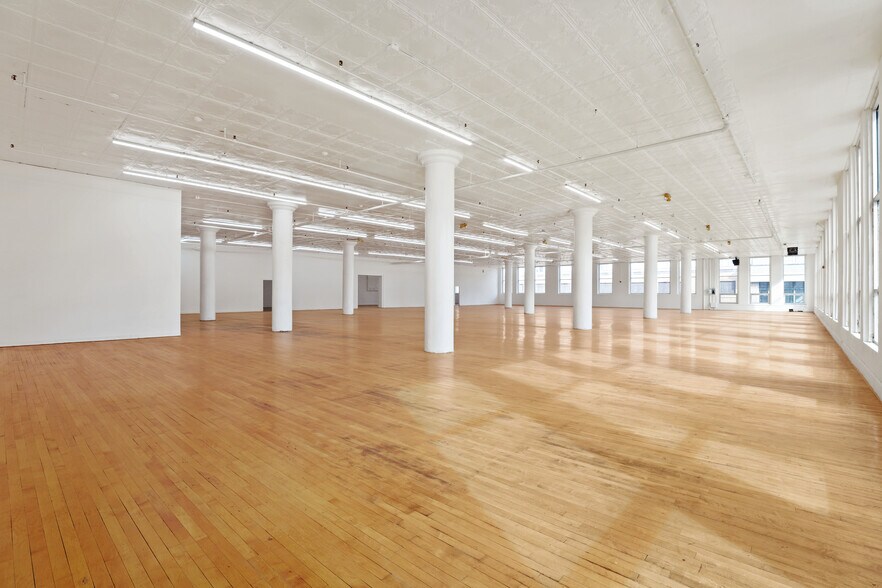 More Photos Of 251-255 S Main St, Fall River Office For Lease