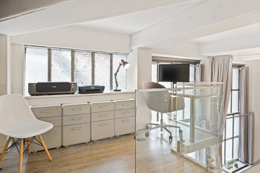 More Photos Of 333 Park Ave S, New York Office For Lease