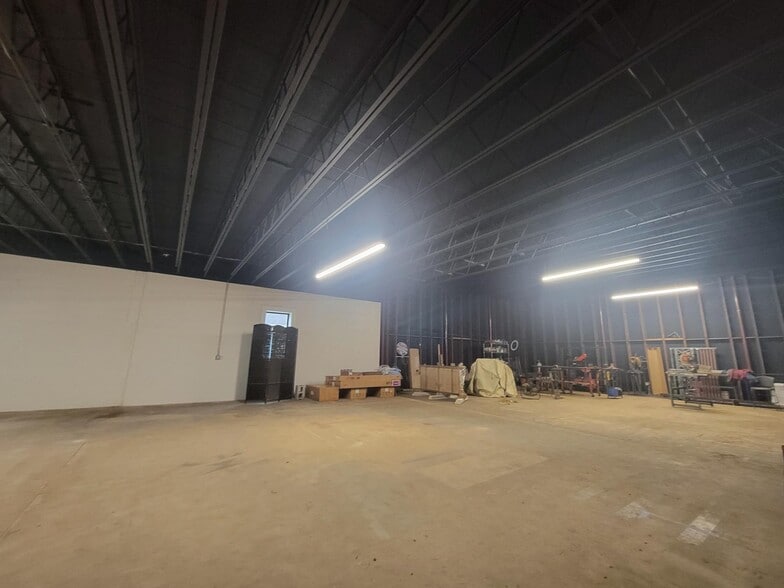 More Photos Of 100 Atlantic Ave, Ocean View Flex For Lease