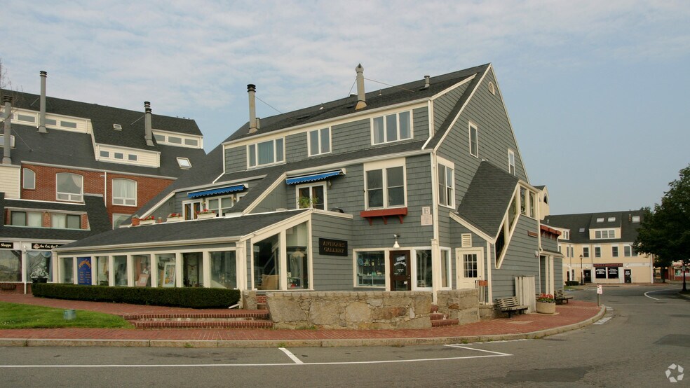 More Photos Of 70-102 Wharf St, Salem Apartments For Lease