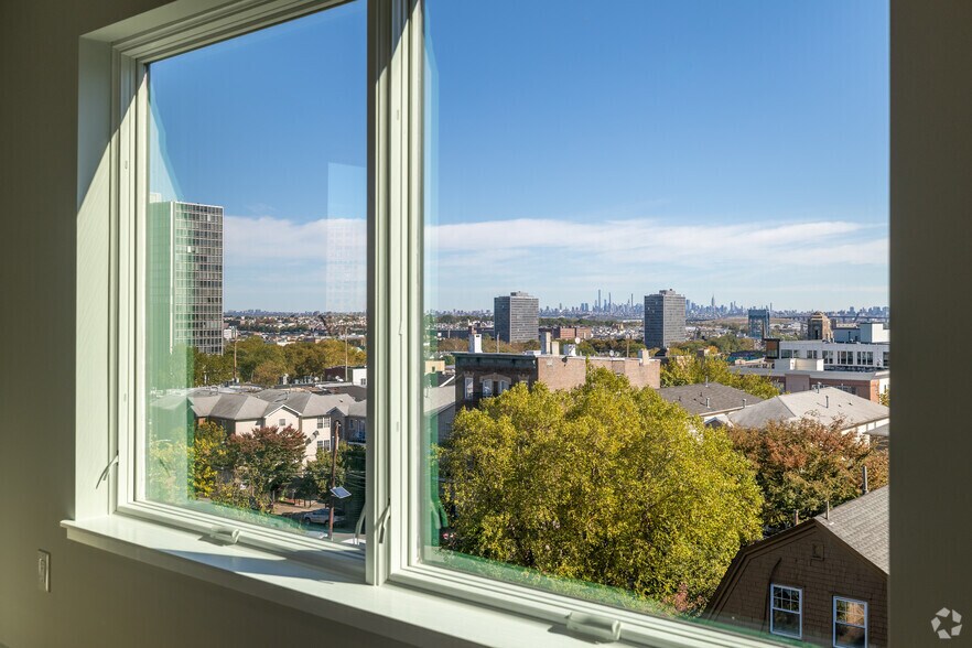 More Photos Of 34-40 Hudson St, Newark Apartments For Lease