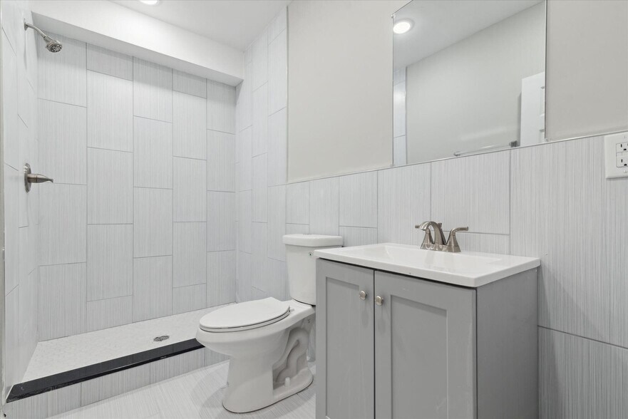 More Photos Of 1230 N Marshall St, Philadelphia Apartments For Sale